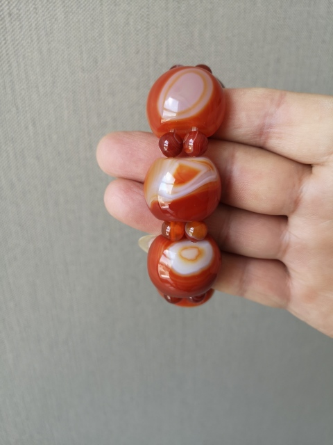 古玩玉器瑪瑙手串拍賣,當前價格450元