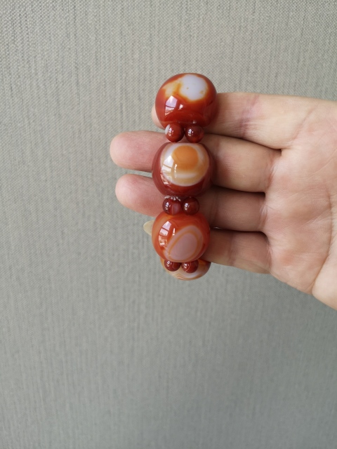 古玩玉器瑪瑙手串拍賣,當前價格450元