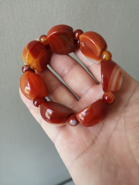 古玩玉器瑪瑙手串拍賣,當前價格450元