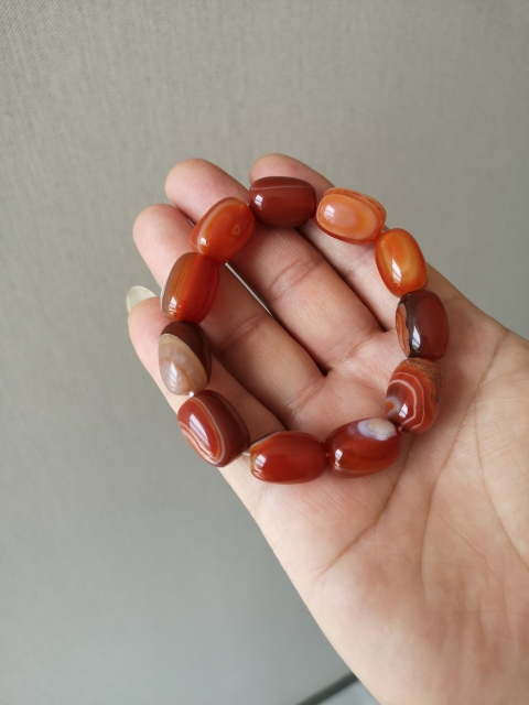古玩玉器瑪瑙手串拍賣,當前價格398元
