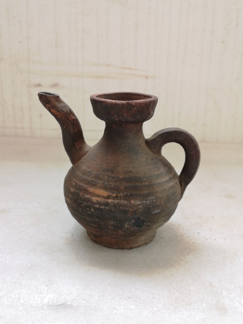 古玩陶瓷清代陶小執壺拍賣,當前價格480元