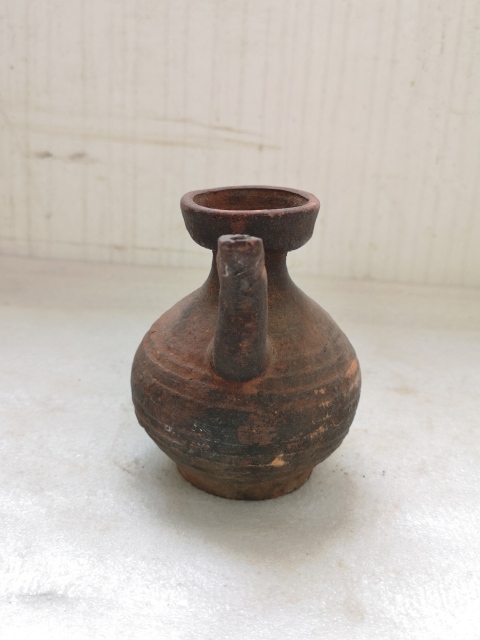 古玩陶瓷清代陶小執壺拍賣,當前價格480元
