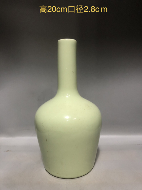 古玩陶瓷豆青釉搖鈴尊拍賣,當前價格868元