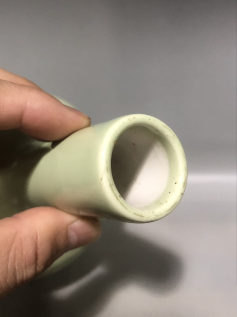 古玩陶瓷豆青釉搖鈴尊拍賣,當前價格868元