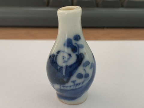 古玩陶瓷人物紋青花小瓶拍賣，當前價格688元