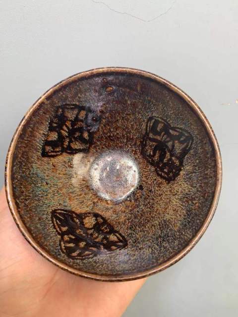 古玩陶瓷吉州窯剪紙貼花盞拍賣，當(dāng)前價格6666元