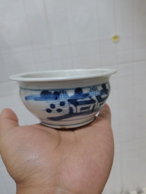 古玩陶瓷清中期山水紋青花圈足缽式香爐拍賣，當前價格0元