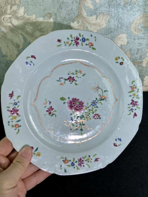 古玩陶瓷清雍正乾隆粉彩花卉紋盤拍賣，當前價格1999元