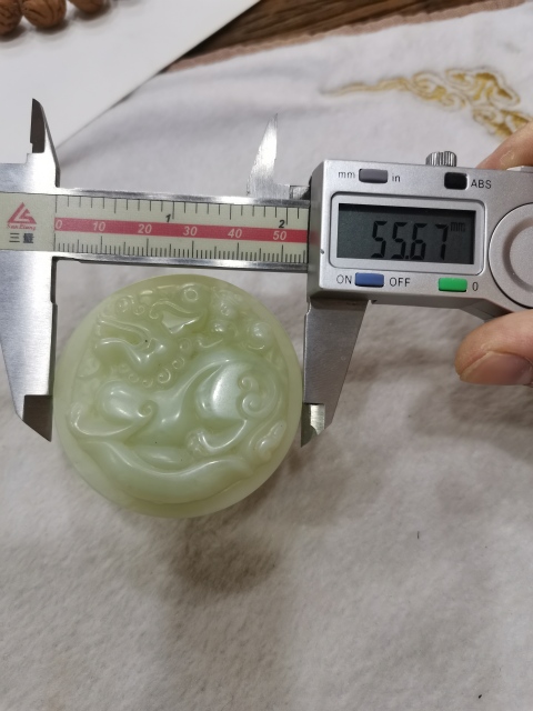 古玩玉器和田玉雕瑞獸腰帶穿拍賣,當前價格500元