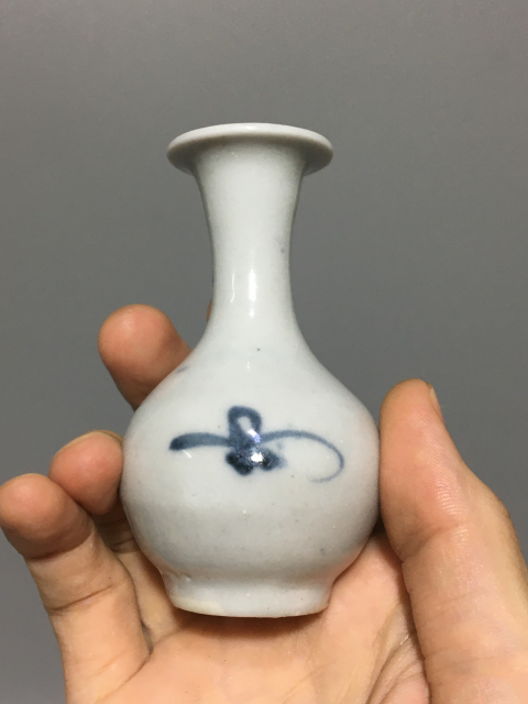 古玩陶瓷【明末】玉壺春瓶【瓶中皇后】【估價(jià)萬元】拍賣，當(dāng)前價(jià)格1430元