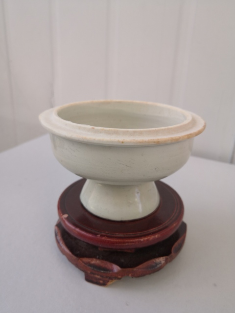 古玩陶瓷影青高足蓋盒拍賣，當前價格280元