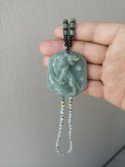 翡翠牌拍賣，當前價格680元