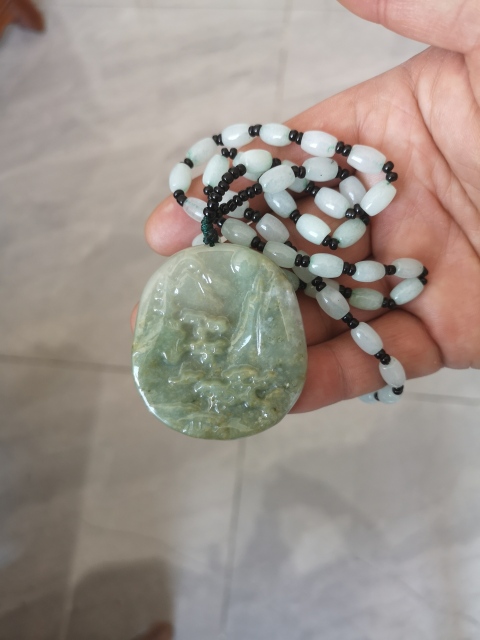 古玩玉器山水牌子拍賣,當前價格398元
