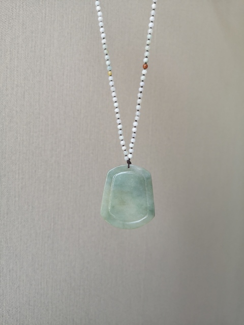 古玩玉器山水牌子拍賣，當前價格680元