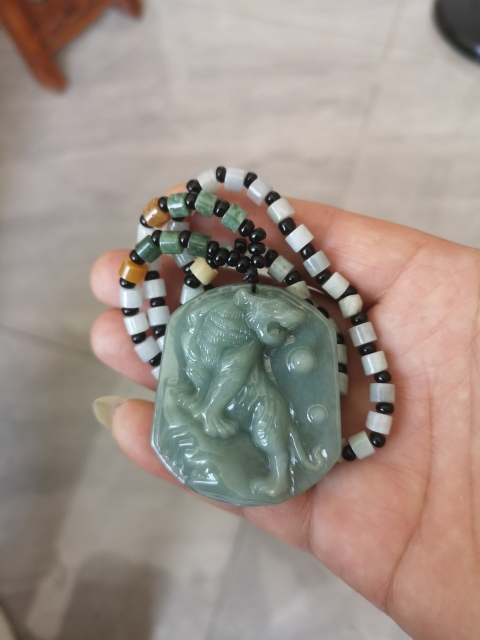 古玩玉器翡翠牌拍賣，當(dāng)前價(jià)格680元