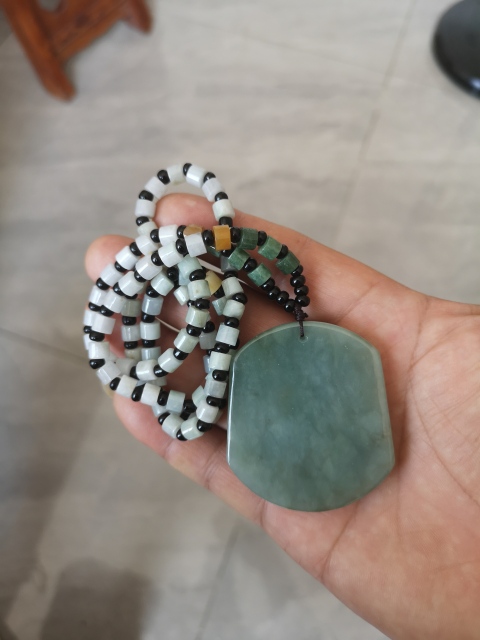 古玩玉器翡翠牌拍賣，當(dāng)前價(jià)格680元