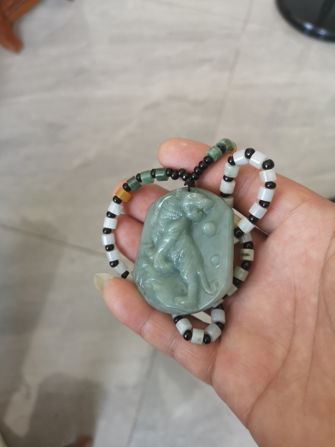 古玩玉器翡翠牌拍賣，當(dāng)前價(jià)格680元