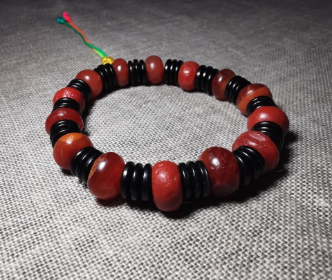 古玩玉器高古瑪瑙手鏈拍賣,當前價格1199元