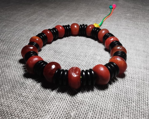 古玩玉器高古瑪瑙手鏈拍賣,當前價格1199元