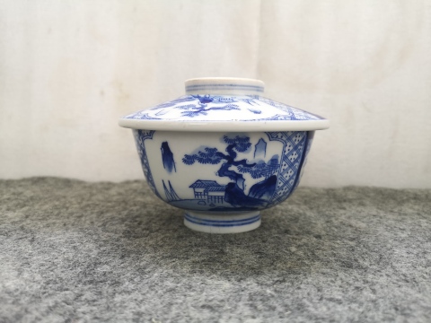 古玩陶瓷山水詩紋青花蓋碗拍賣，當前價格398元