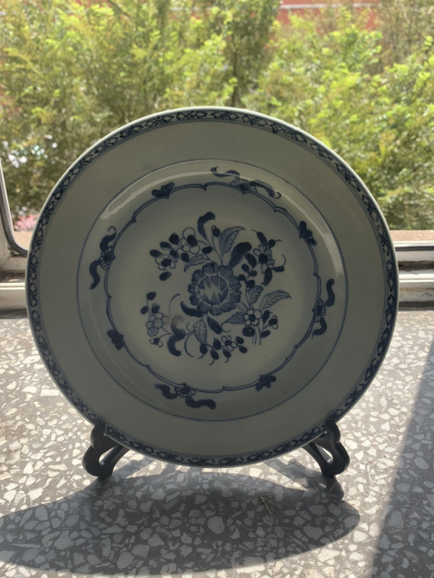 古玩陶瓷乾隆花卉紋青花盤拍賣,當前價格1999元