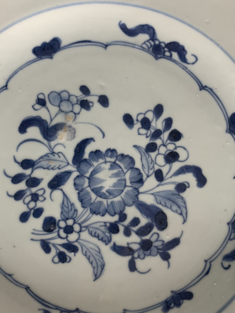 古玩陶瓷乾隆花卉紋青花盤拍賣,當前價格1999元
