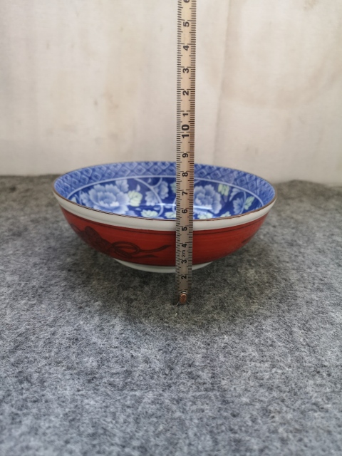 古玩陶瓷內青花花卉紋外紅釉碗拍賣,當前價格100元