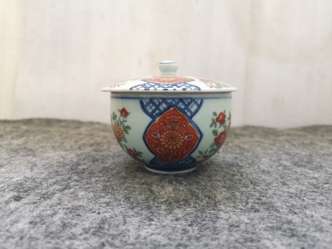 古玩陶瓷青花加彩蓋碗拍賣,當(dāng)前價(jià)格180元