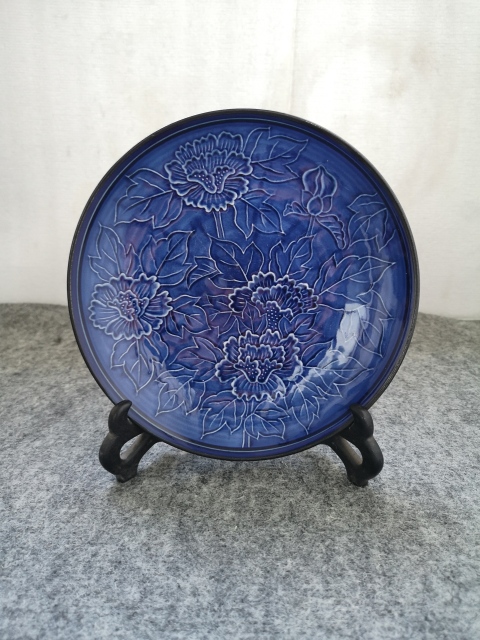 古玩陶瓷花卉紋印花藍釉盤拍賣,當前價格160元
