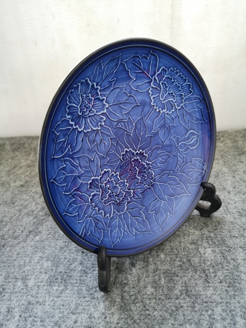 古玩陶瓷花卉紋印花藍釉盤拍賣,當前價格160元