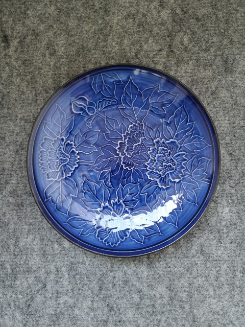 古玩陶瓷花卉紋印花藍釉盤拍賣,當前價格160元