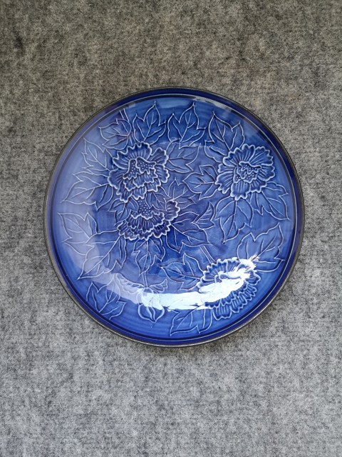 古玩陶瓷花卉紋印花藍釉盤拍賣,當前價格160元