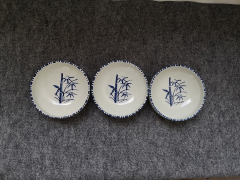 古玩陶瓷青花竹紋疊盒拍賣，當前價格160元