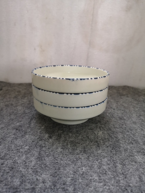 古玩陶瓷青花竹紋疊盒拍賣，當前價格160元