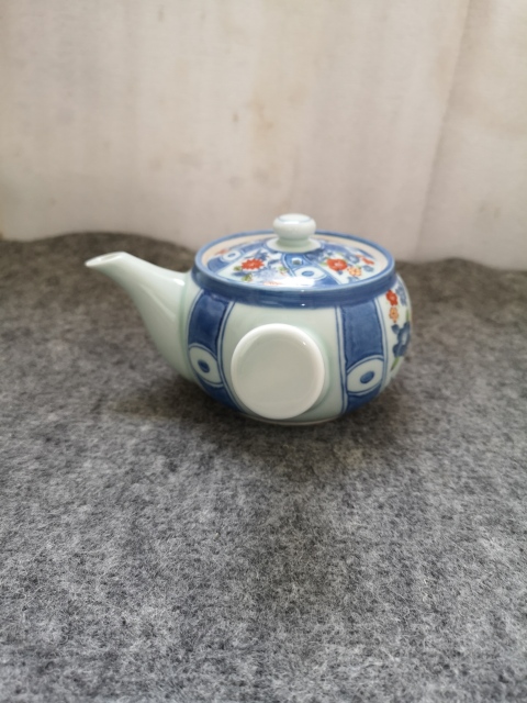 古玩陶瓷青花加彩執(zhí)壺拍賣，當前價格298元
