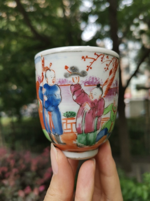 古玩陶瓷清乾隆 廣彩五子奪魁紋把杯拍賣，當前價格3580元