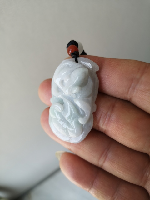 古玩玉器翡翠掛件拍賣,當前價格198元