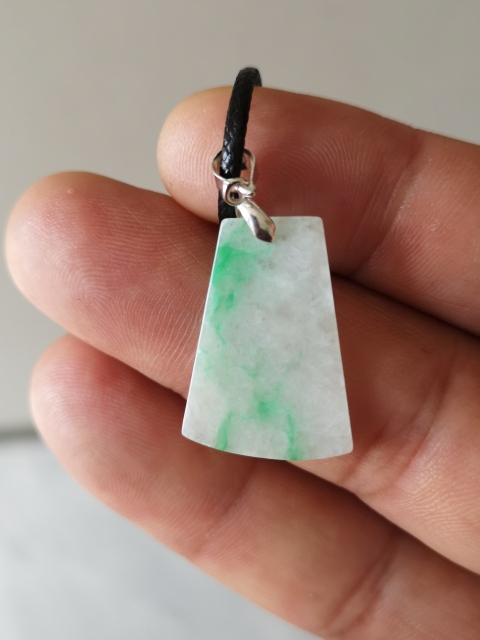 古玩玉器翡翠無事牌拍賣,當(dāng)前價格299元