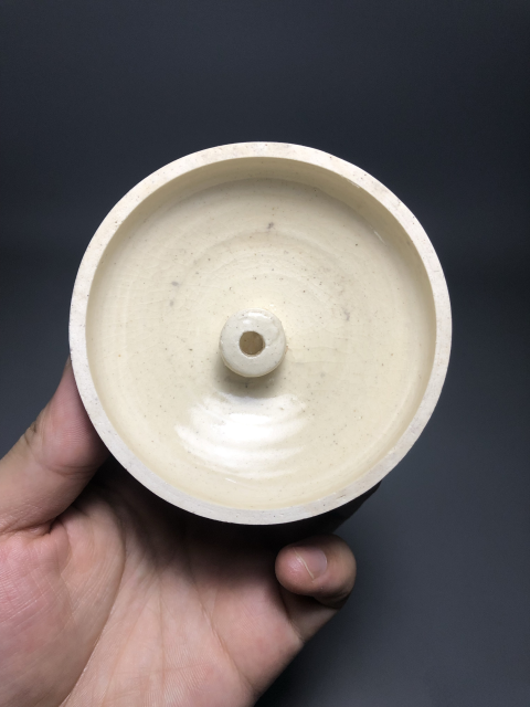 古玩陶瓷【明代】景德鎮窯系米黃釉燈盞【已經平臺保真】拍賣，當前價格999元