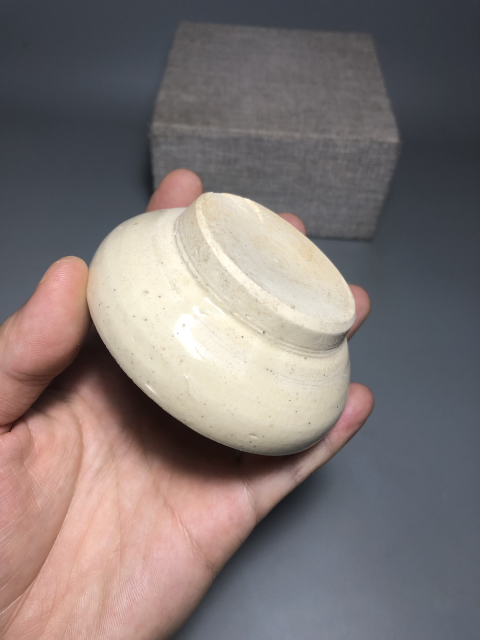 古玩陶瓷【明代】景德鎮窯系米黃釉燈盞【已經平臺保真】拍賣，當前價格999元