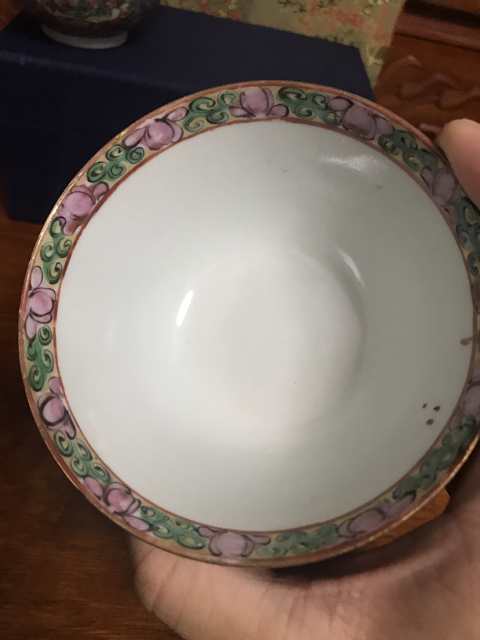 古玩陶瓷（精品蓋碗）晚清—花碟紋廣彩蓋碗一個拍賣，當(dāng)前價格1000元