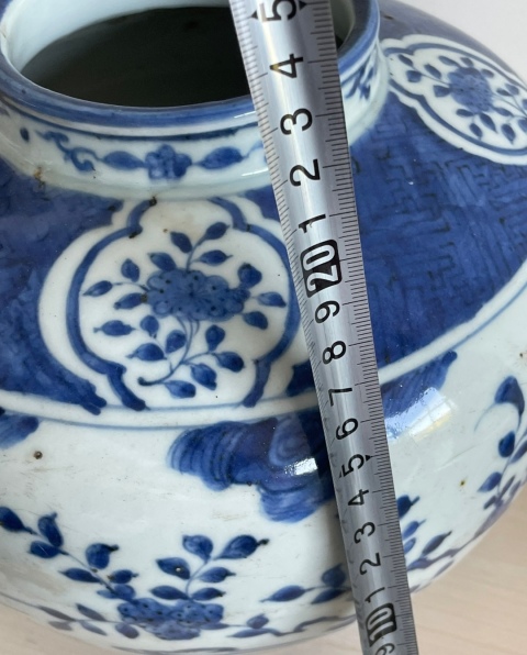 古玩陶瓷晚明花鳥紋青花罐拍賣,當(dāng)前價(jià)格88800元