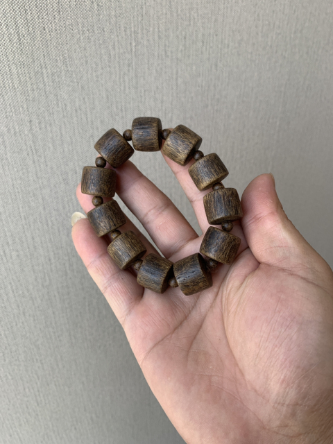 古玩雜項沉香手串拍賣,當前價格480元