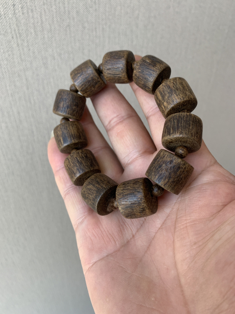 古玩雜項沉香手串拍賣,當前價格480元