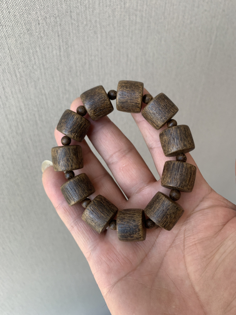 古玩雜項沉香手串拍賣,當前價格480元