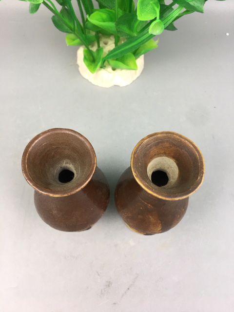 古玩陶瓷明代紫金釉撇口瓶拍賣,當(dāng)前價(jià)格0元