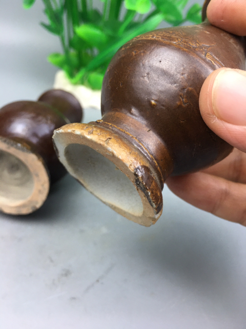 古玩陶瓷明代紫金釉撇口瓶拍賣,當(dāng)前價(jià)格0元