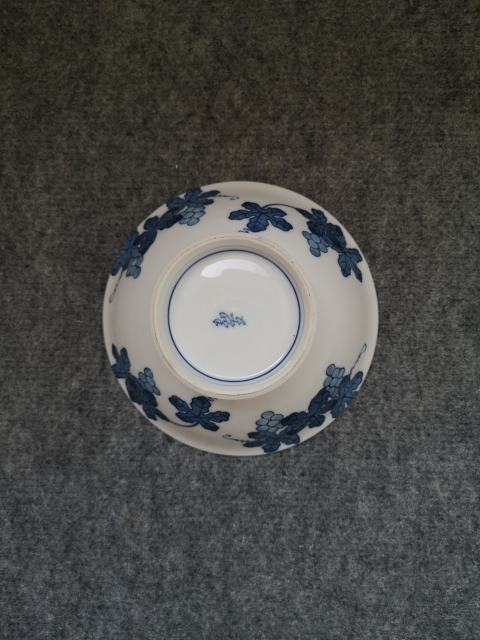 古玩陶瓷葡萄紋青花碗拍賣,當前價格120元