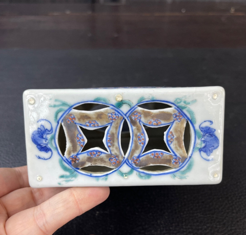 古玩陶瓷粉彩仕女圖脈枕（帶域鑒保真卡）拍賣，當(dāng)前價格6880元