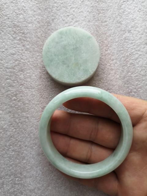古玩玉器翡翠鐲拍賣，當前價格850元